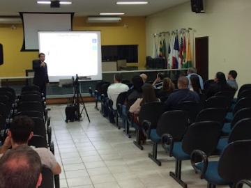 Imagem 31 -  ATUARIAL PARTICIPA DE REUNIÃO COM REPRESENTANTES DO PREVIBAÍ 